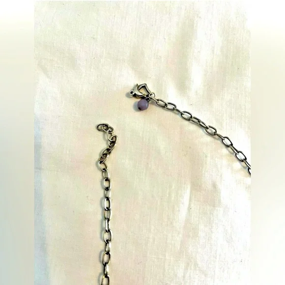 Necklace Purple Beads Choker on Silver Chain Clasp - Picture 5 of 5